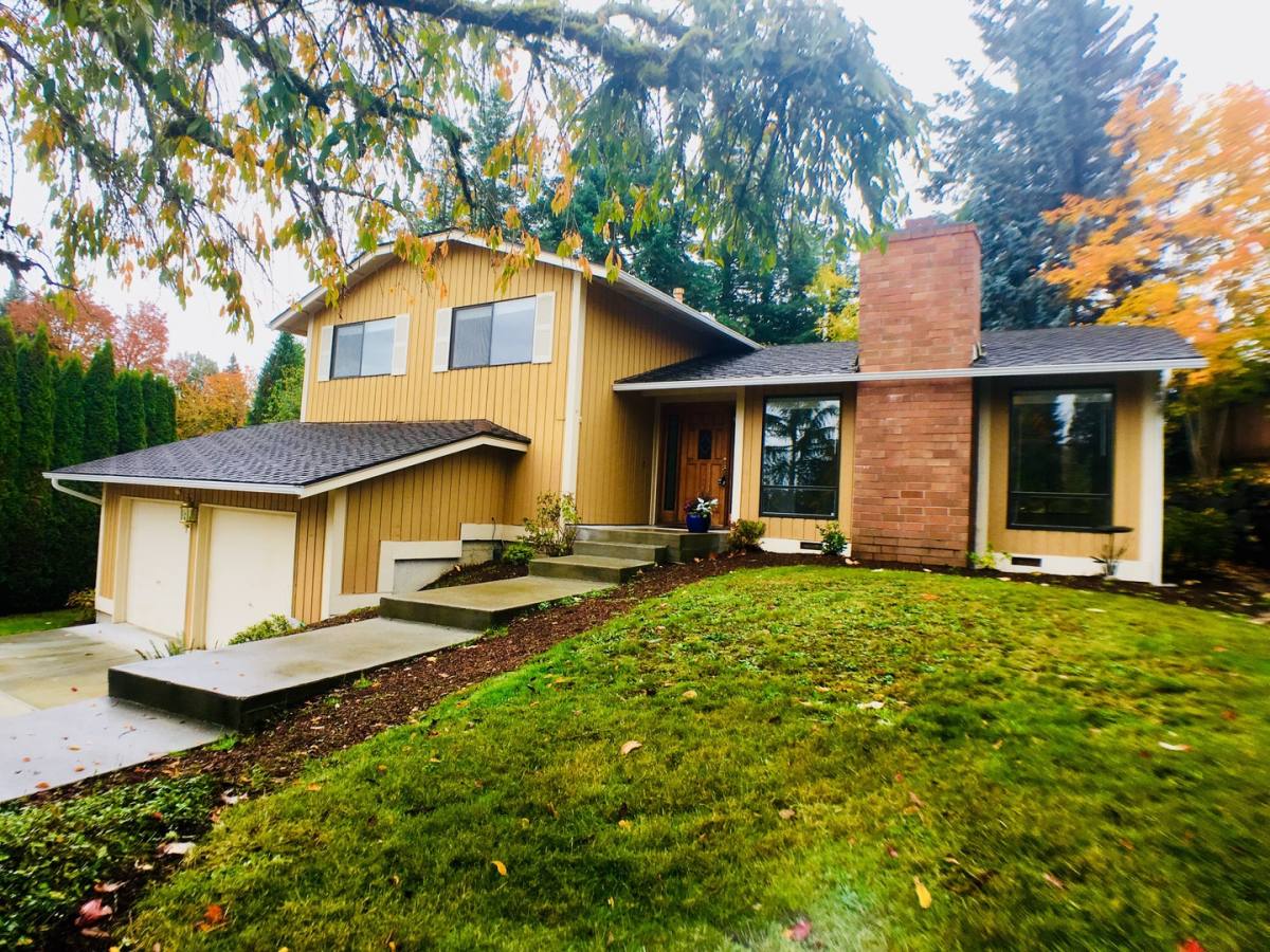 House for rent at 13305 NE 117th Way, Redmond, WA 98052