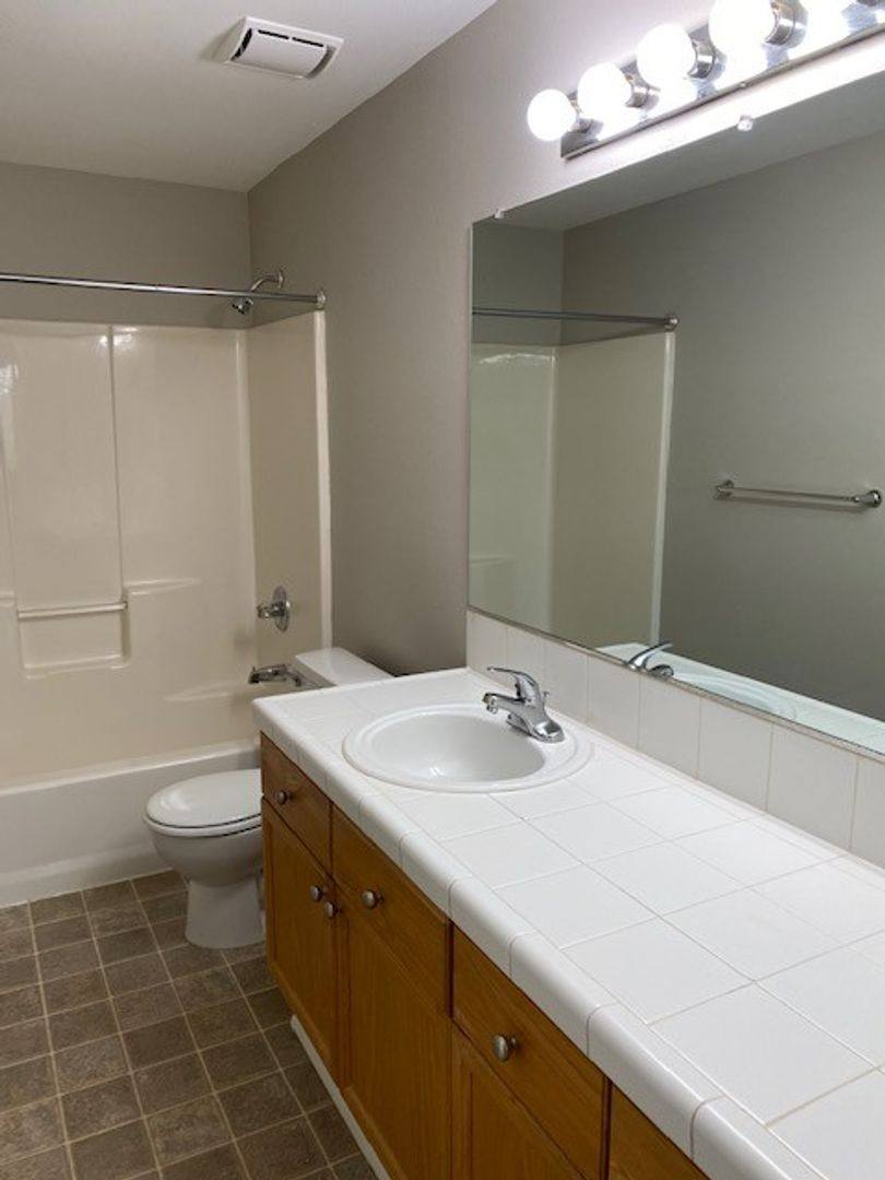 Townhouse for rent at 19901 SW Kendall Lane, Beaverton, OR 97003
