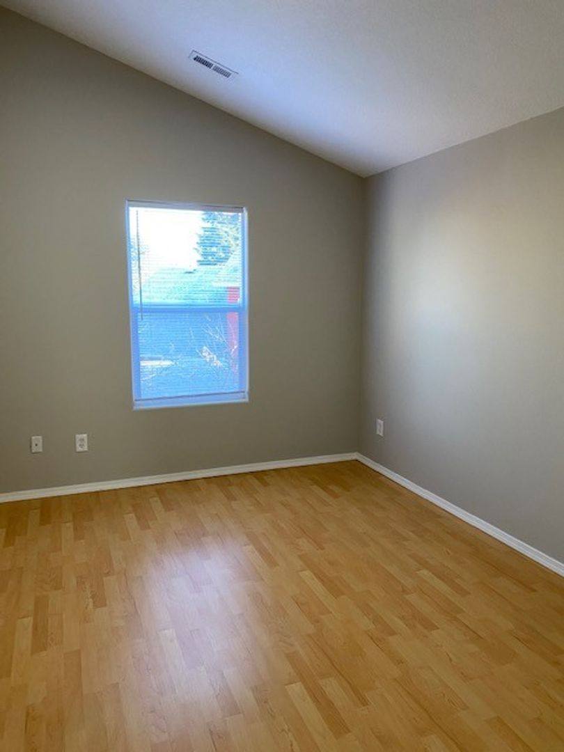 Townhouse for rent at 19901 SW Kendall Lane, Beaverton, OR 97003