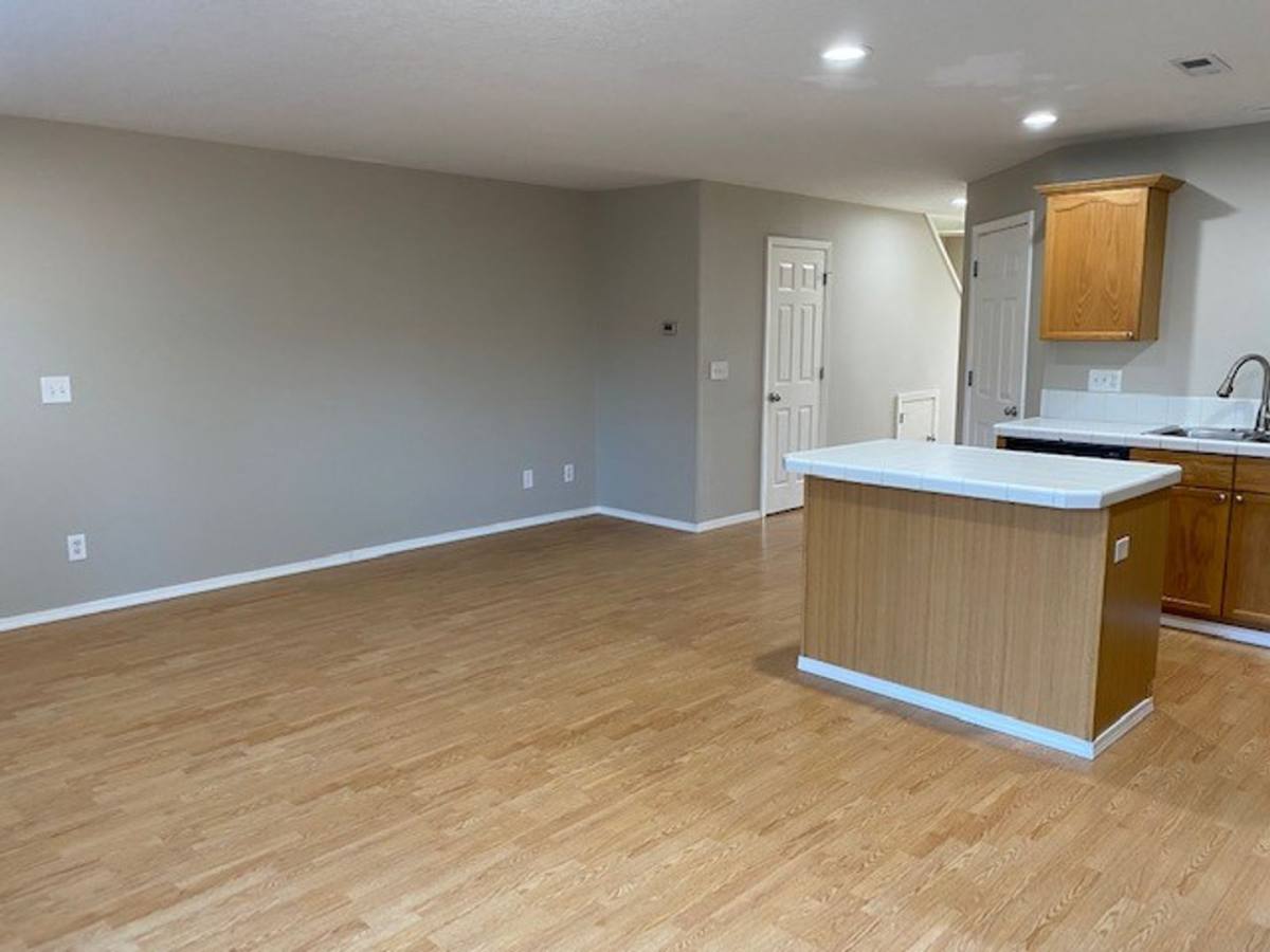 Townhouse for rent at 19901 SW Kendall Lane, Beaverton, OR 97003