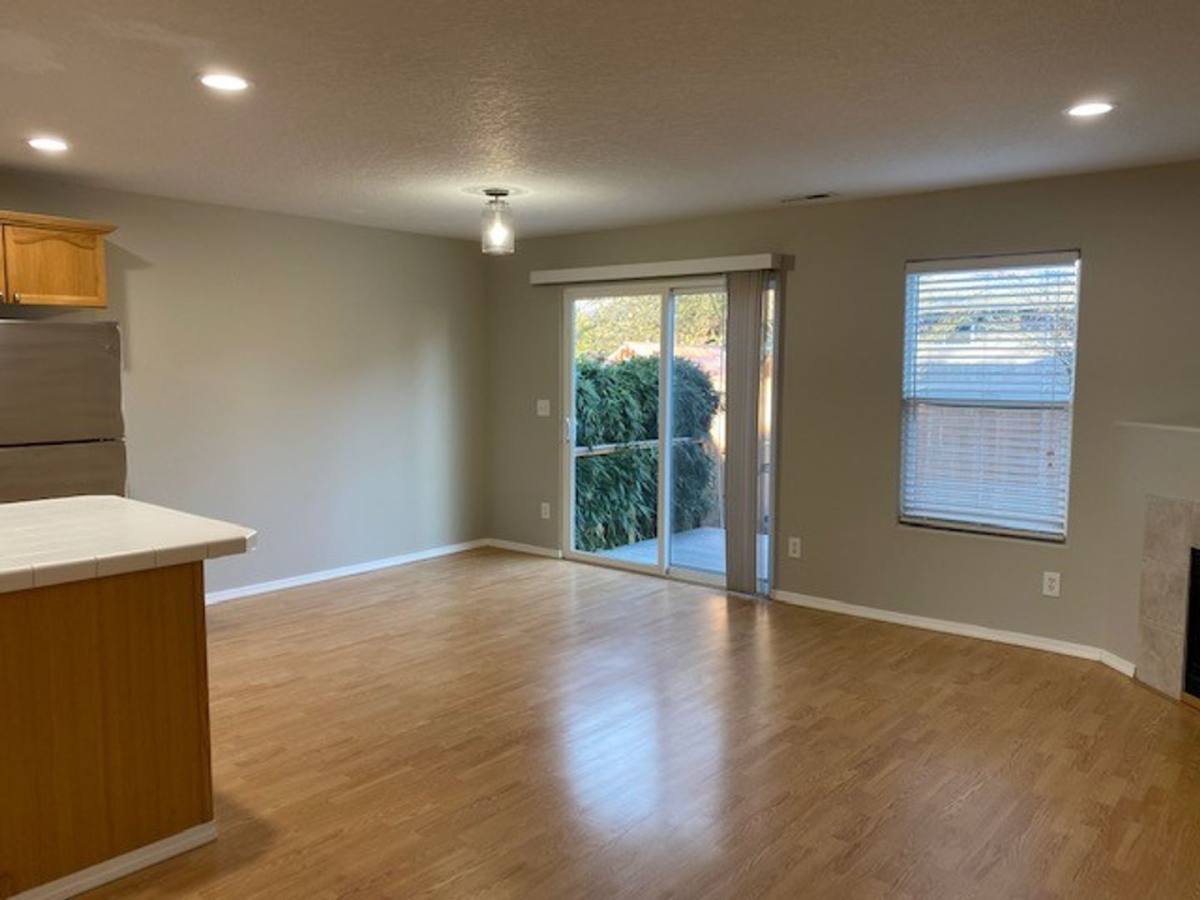Townhouse for rent at 19901 SW Kendall Lane, Beaverton, OR 97003