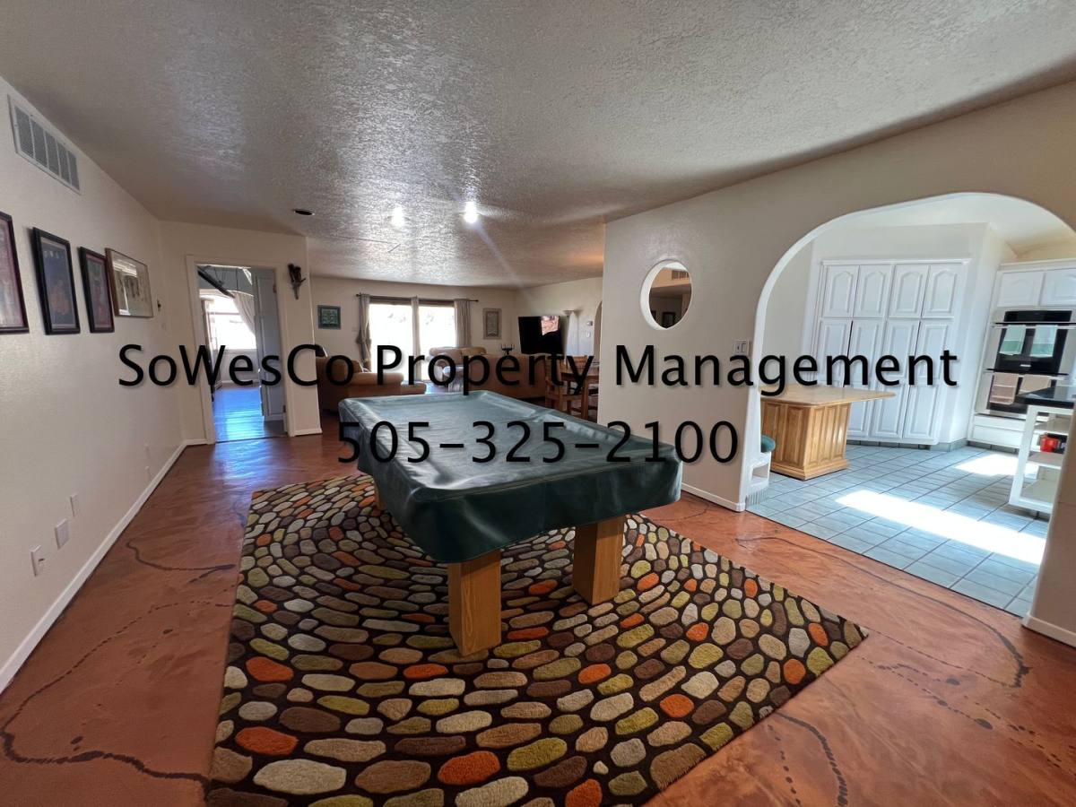 House for rent at 208 W 38th St, Farmington, NM 87401