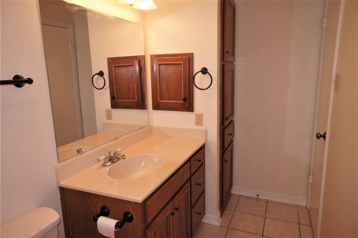 House for rent at 1138 Kensington, Longview, TX 75605