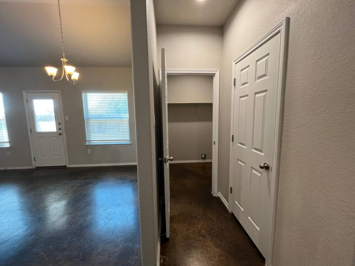 Townhouse for rent at 1128 Renee Way, Seguin, TX 78155