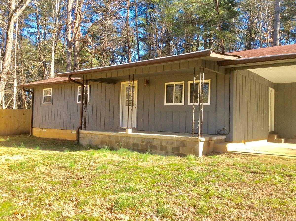 House for rent at 327 Wade Decker Rd, Murphy, NC 28906
