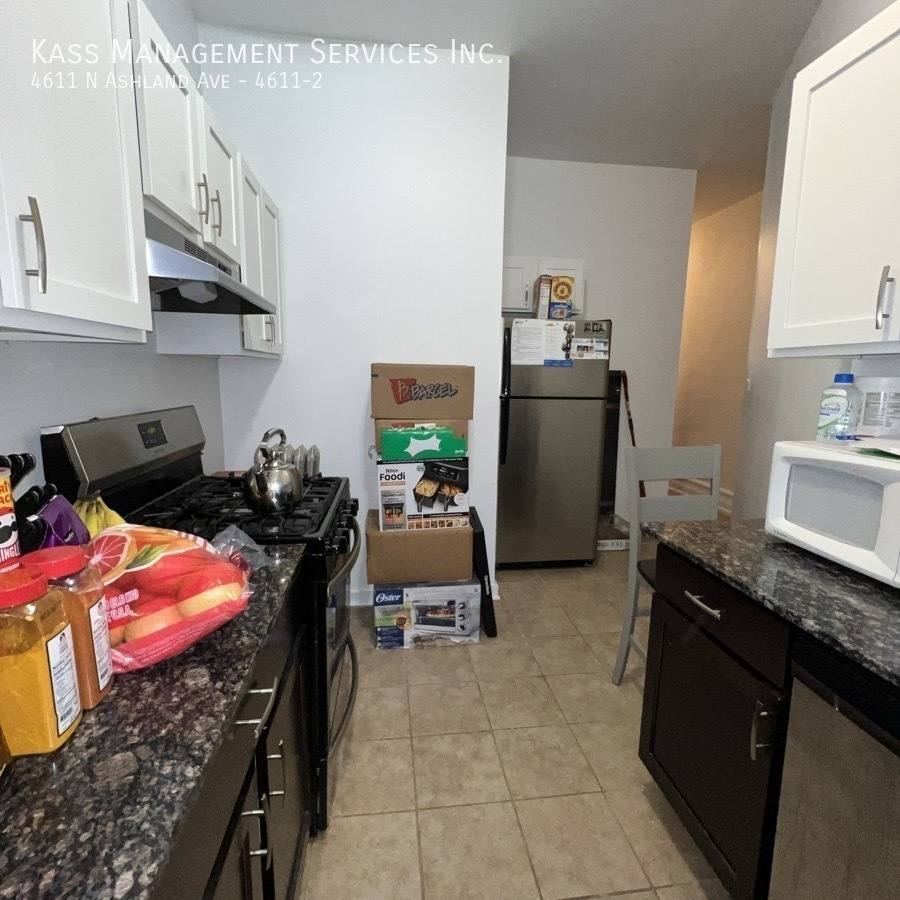 Apartment for rent at 4611 N Ashland Ave #2, Chicago, IL 60640