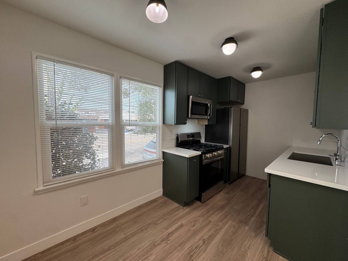 Apartment for rent at 3414 Overland Ave, Los Angeles, CA 90034