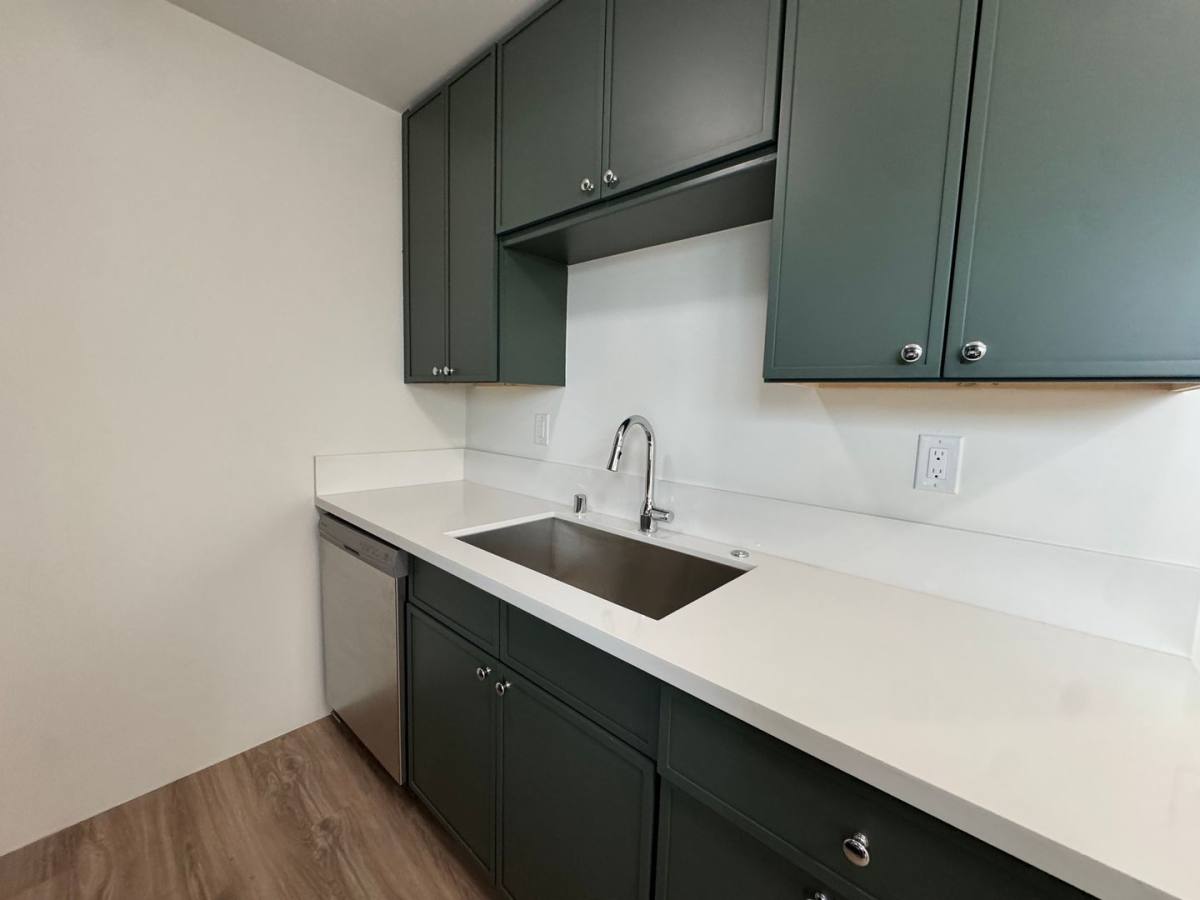 Apartment for rent at 3414 Overland Ave, Los Angeles, CA 90034