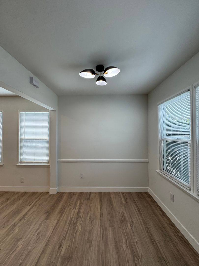 Apartment for rent at 3414 Overland Ave, Los Angeles, CA 90034