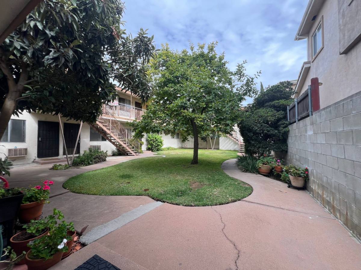 Apartment for rent at 100 E Commonwealth Ave, Alhambra, CA 91801