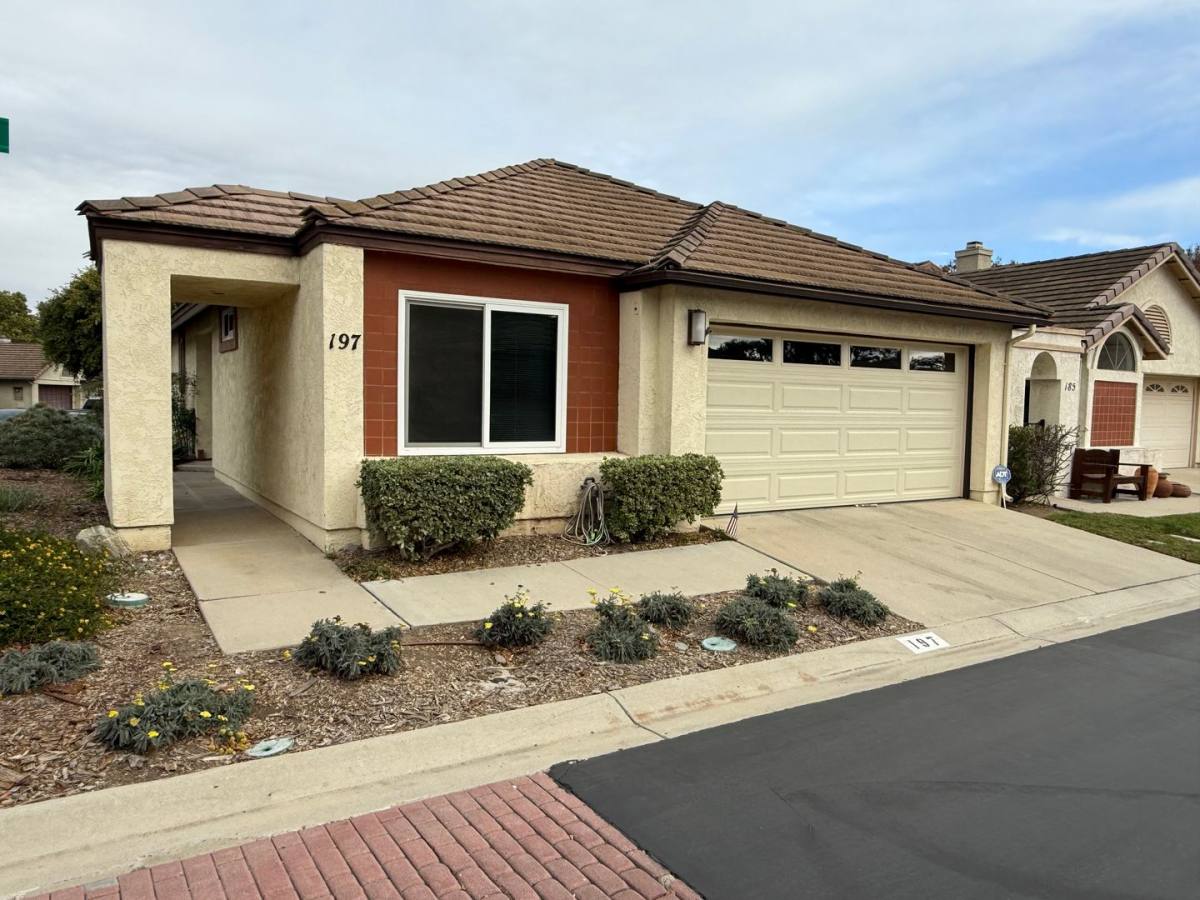 House for rent at 197 La Veta Dr, Camarillo, CA 93012