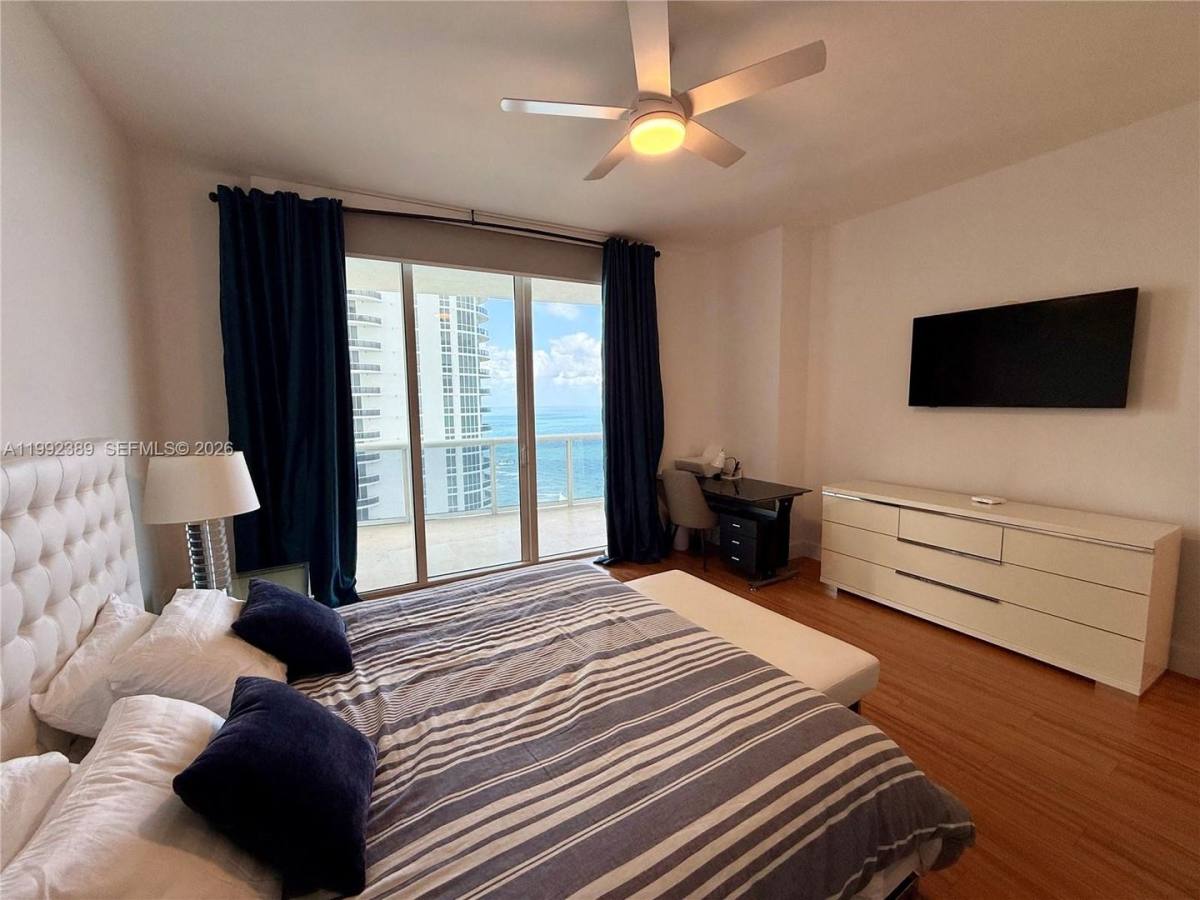 Apartment for rent at 15901 Collins Ave, North Miami Beach, FL 33160