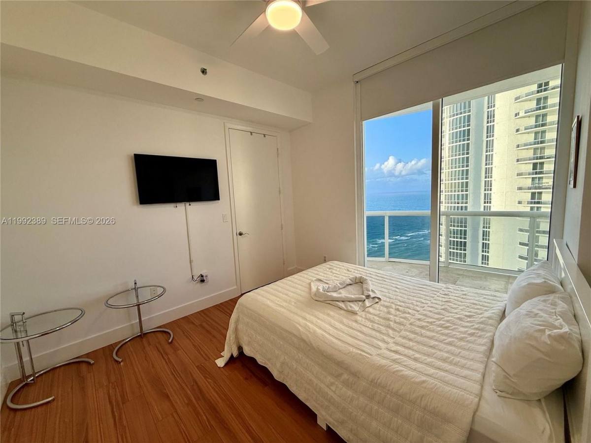 Apartment for rent at 15901 Collins Ave, North Miami Beach, FL 33160