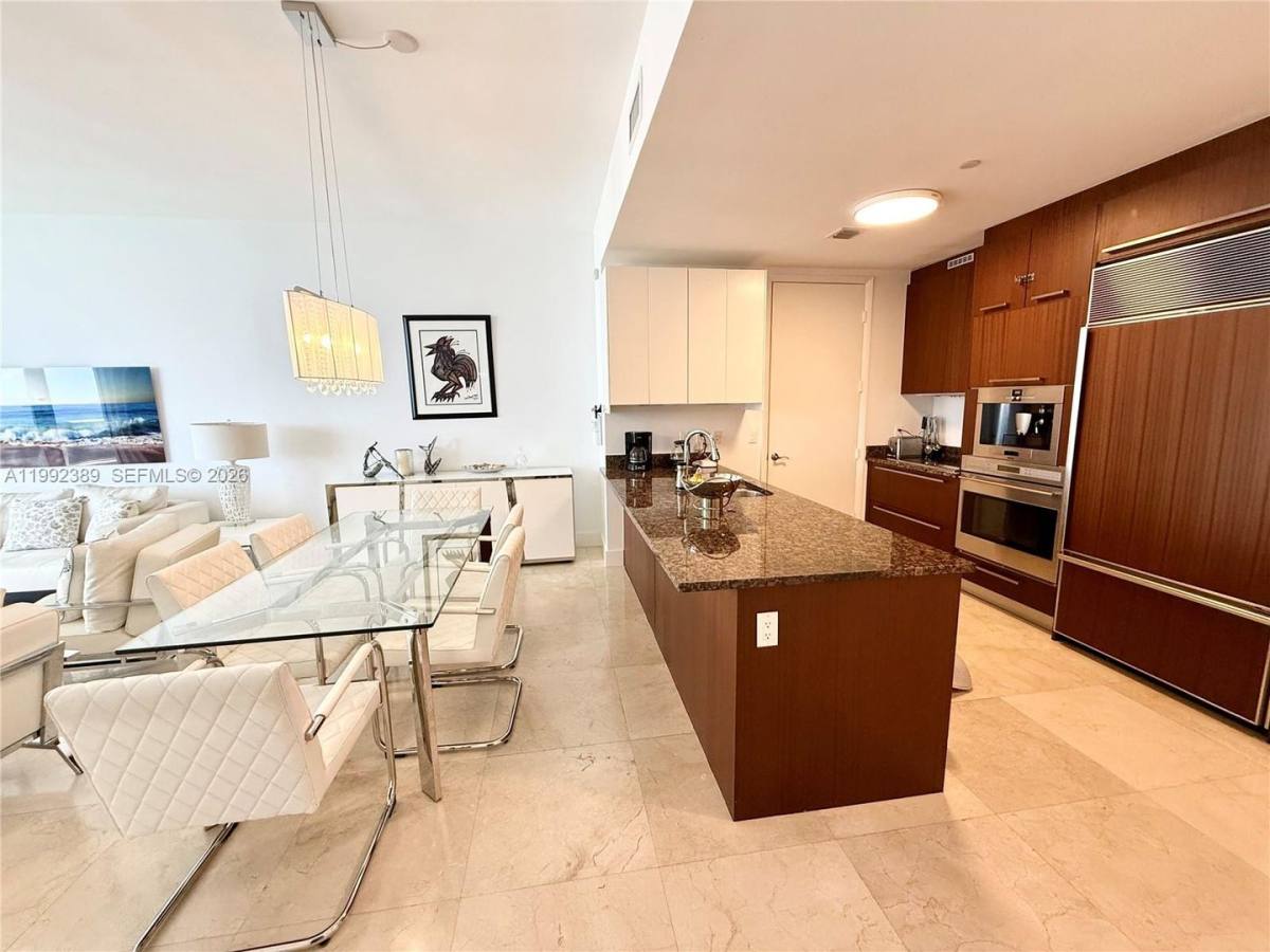 Apartment for rent at 15901 Collins Ave, North Miami Beach, FL 33160