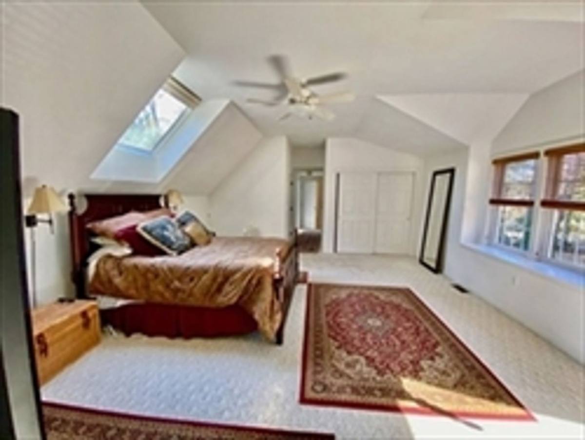 House for rent at 1 Eagle Cliff Rd, Chelmsford, MA 01824