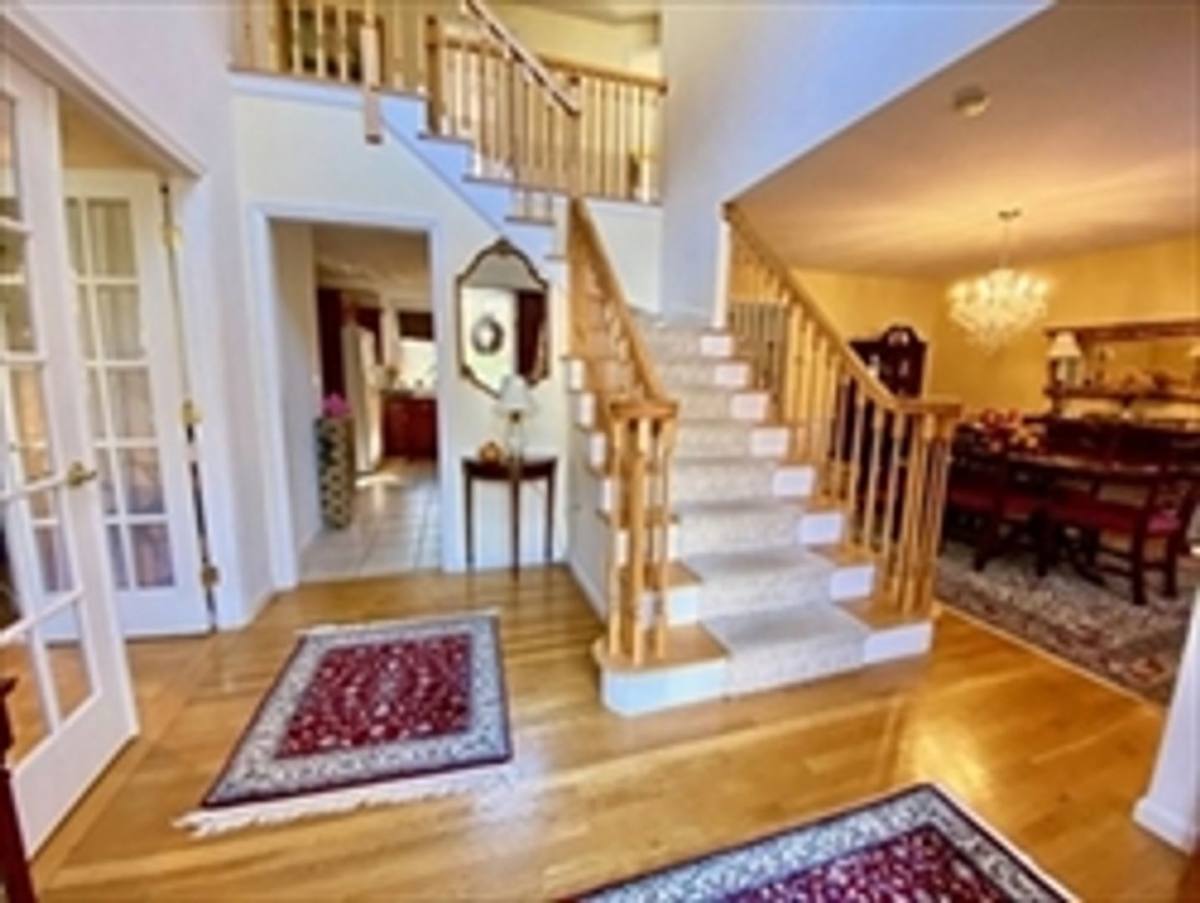 House for rent at 1 Eagle Cliff Rd, Chelmsford, MA 01824