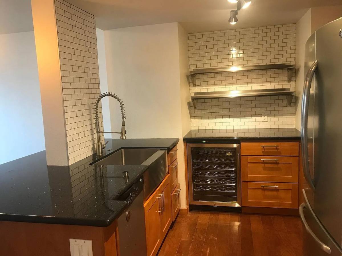 Condo for rent at 1415 2nd Ave, Seattle, WA 98101