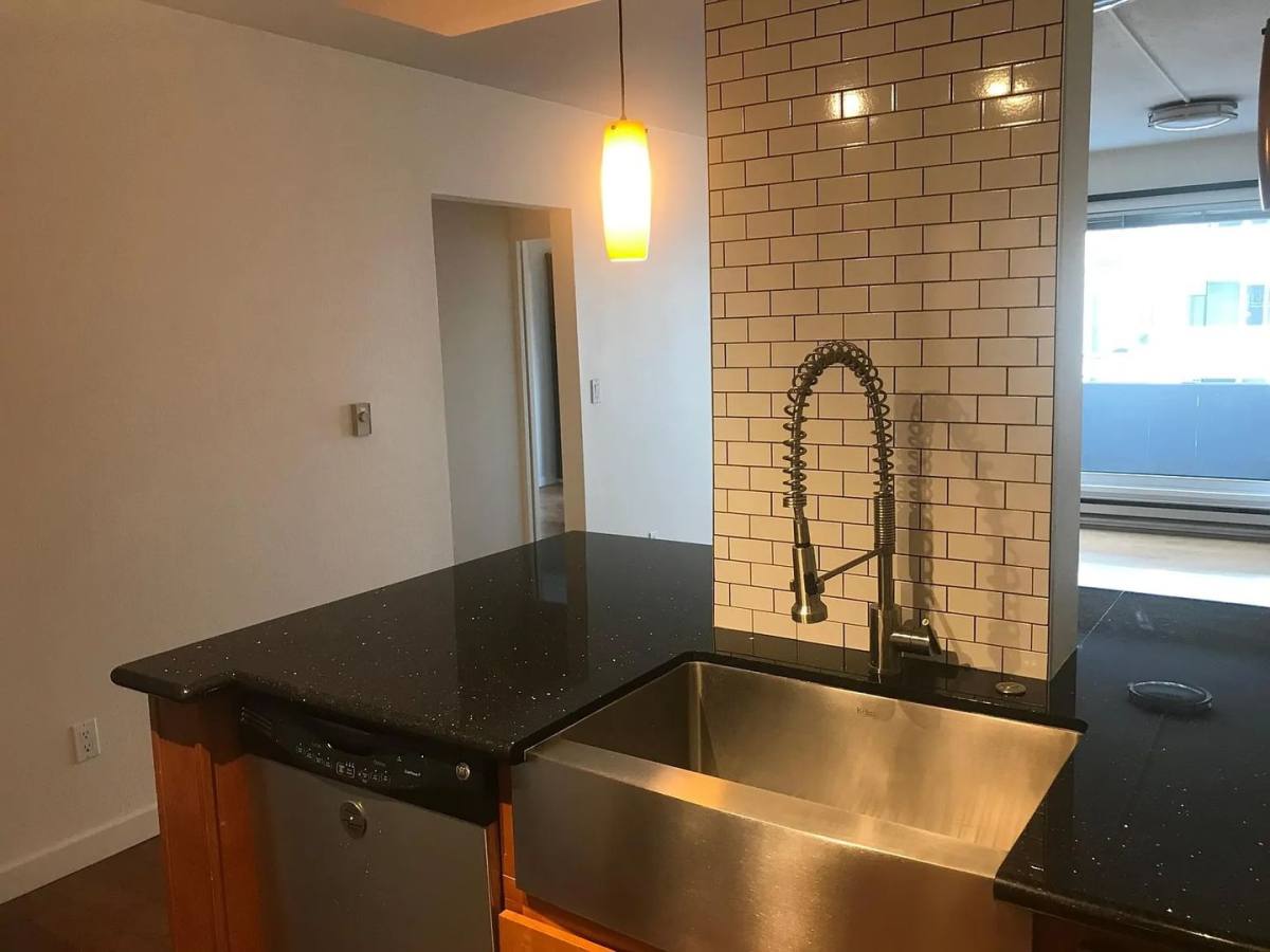 Condo for rent at 1415 2nd Ave, Seattle, WA 98101