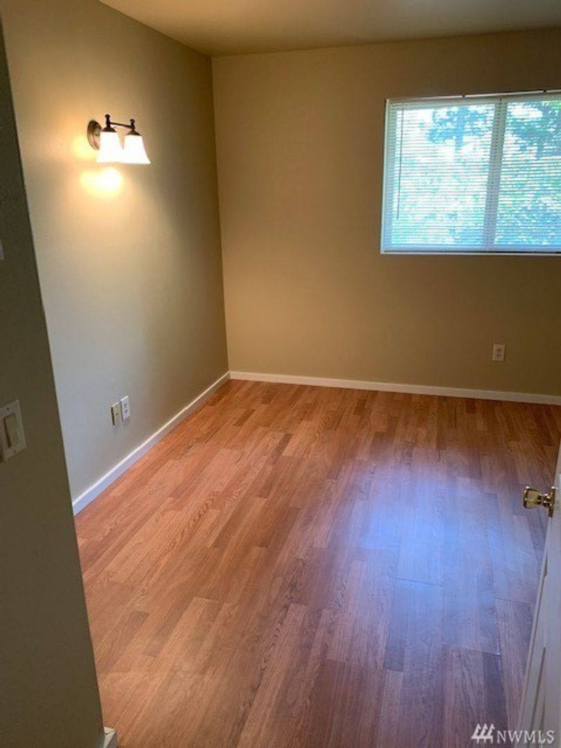 Apartment for rent at 534 University Rd, Friday Harbor, WA 98250