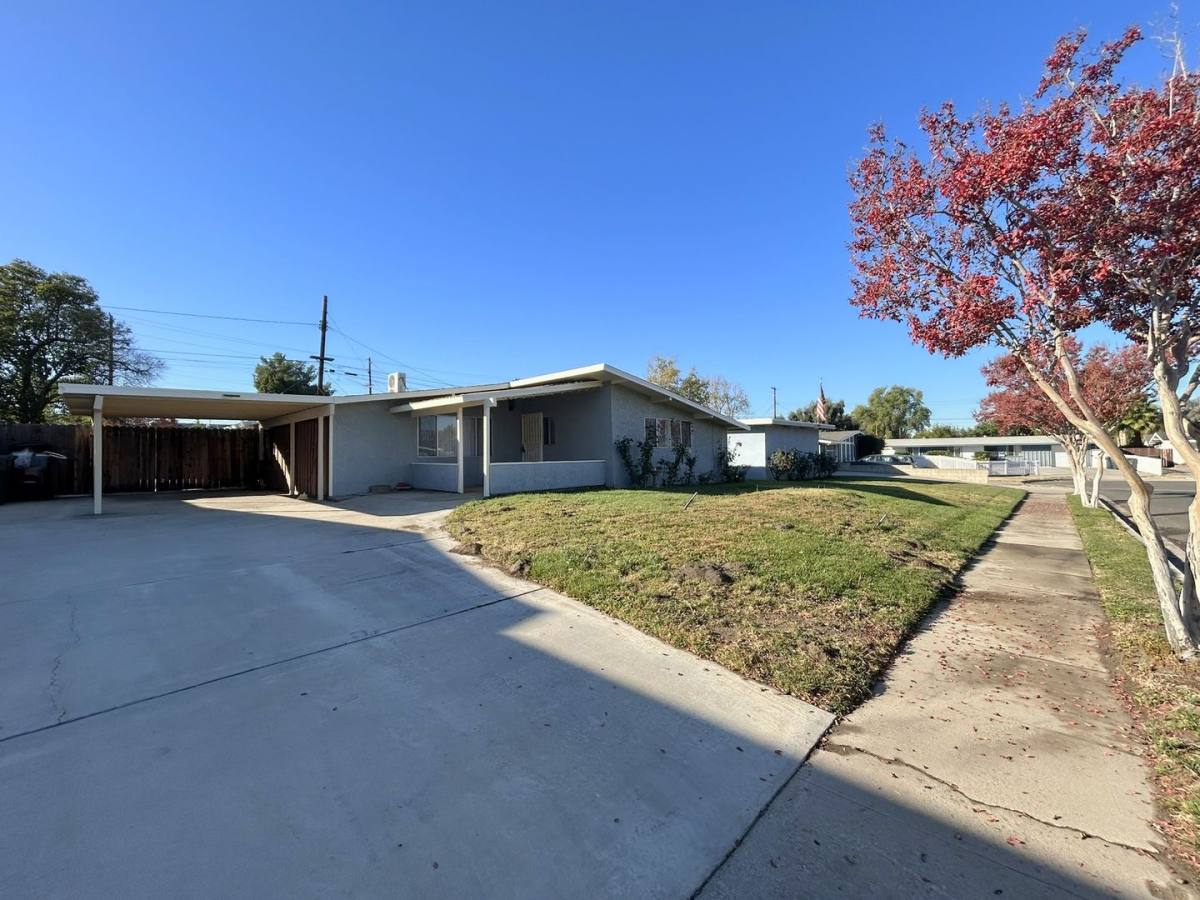 House for rent at 948 Barbra Lane, Redlands, CA 92374