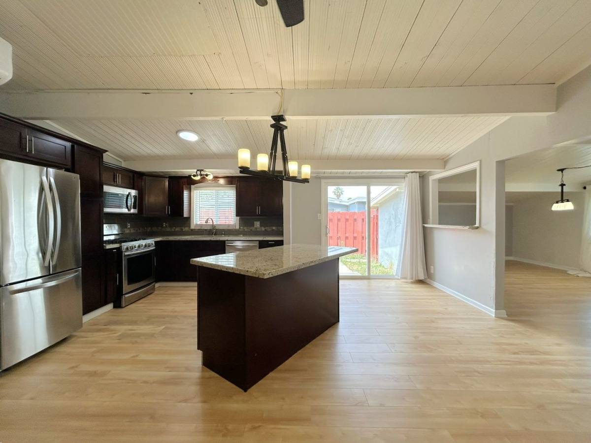 House for rent at 948 Barbra Lane, Redlands, CA 92374