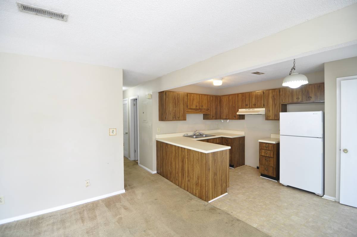 Apartment for rent at 12104 Carriage Court, Huntsville, AL 35803