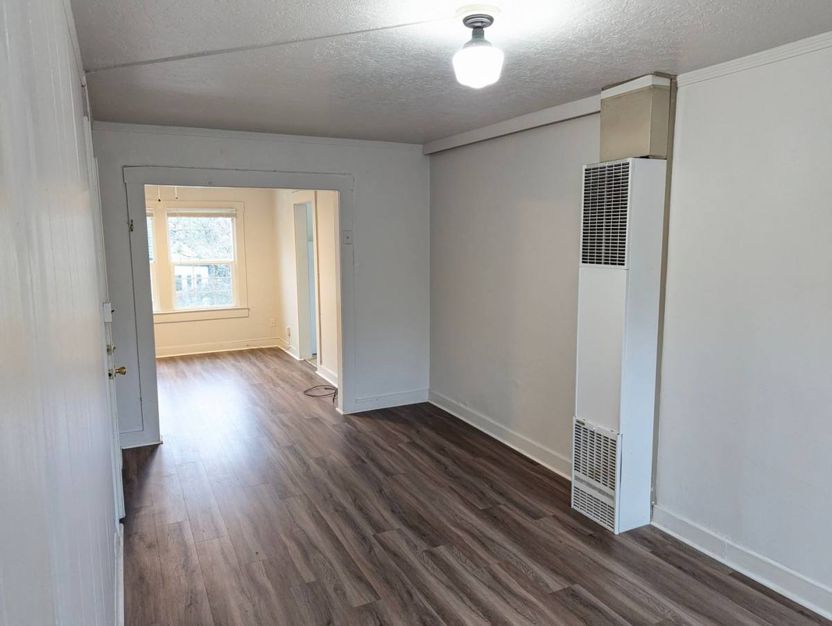 Apartment for rent at 4712-16 SE Belmont St, Portland, OR 97215