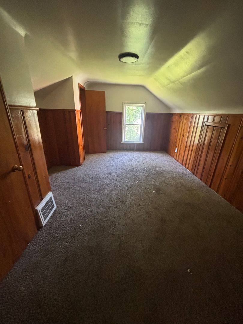 House for rent at 800 London Rd, Cleveland, OH 44110