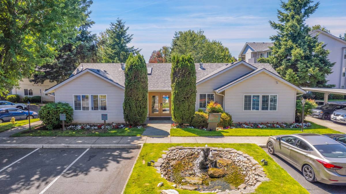 Apartment for rent at 1194 Barnes Road, SE, Salem, OR 97306