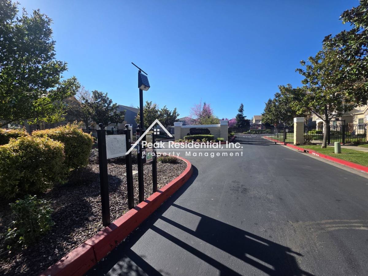 House for rent at 8215 Winterhead Lane, Sacramento, CA 95823
