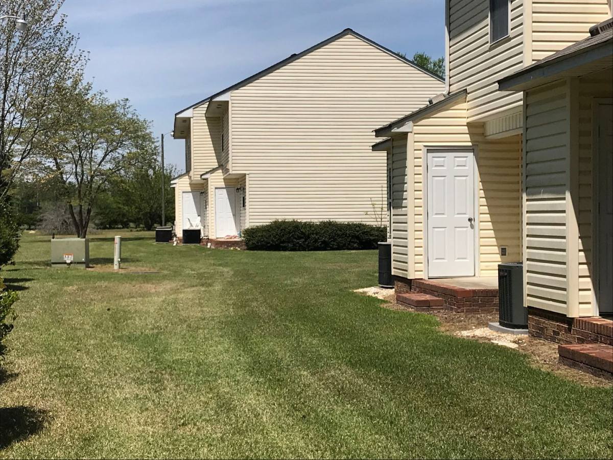 Townhouse for rent at 601 Main St, Lillington, NC 27546