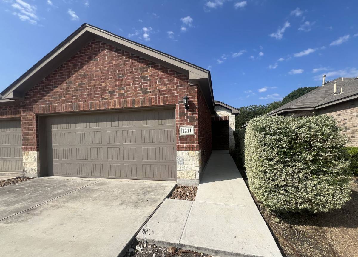 House for rent at 1211 Old FM #306, New Braunfels, TX 78130