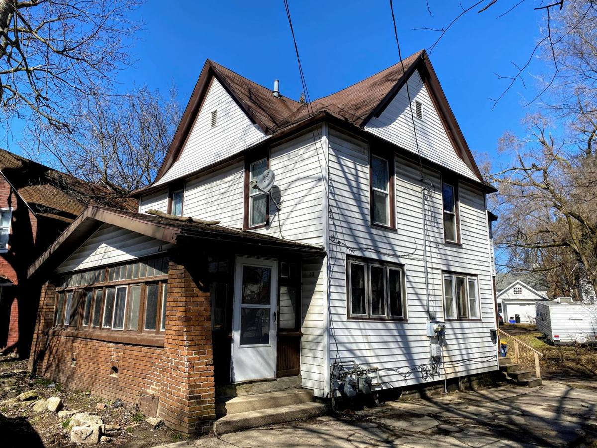 Apartment for rent at 43 Page NE, Grand Rapids, MI 49505