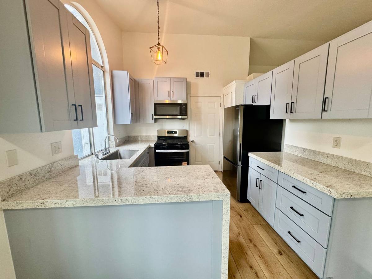 House for rent at 827 Mesa Court, Los Banos, CA 93635