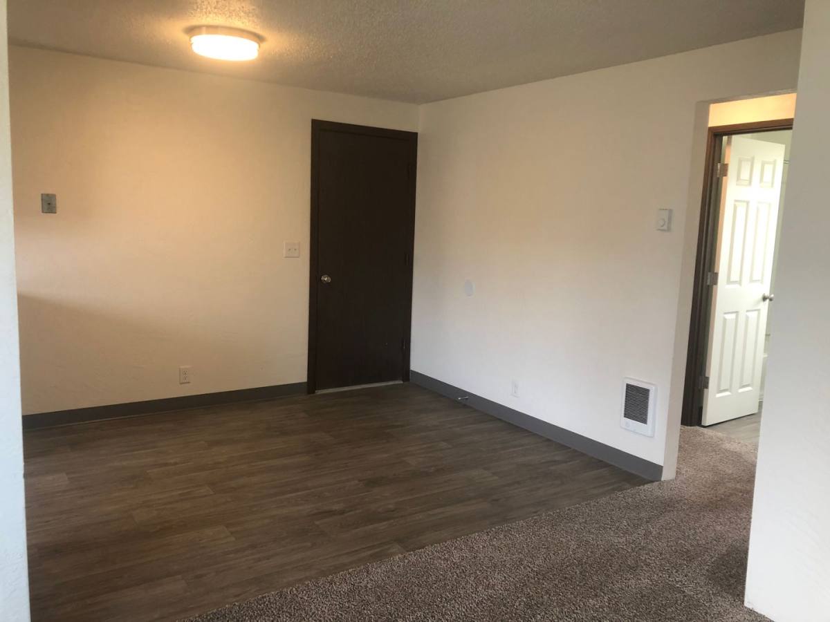 Apartment for rent at 121 123 U St, Springfield, OR 97477