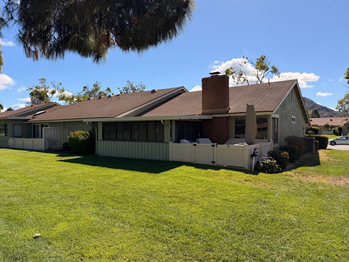 Townhouse for rent at 17105 Village, Camarillo, CA 93012