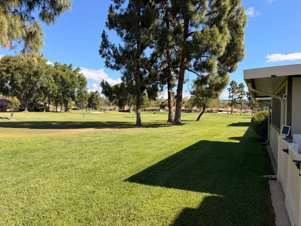 Townhouse for rent at 17105 Village, Camarillo, CA 93012