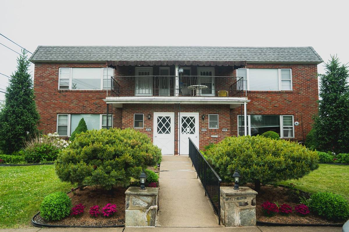Apartment for rent at 814 N St Lucas, Allentown, PA 18104