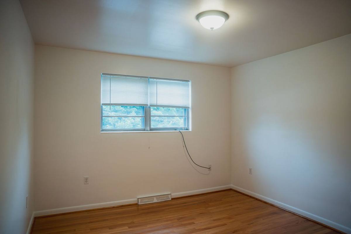 Apartment for rent at 814 N St Lucas, Allentown, PA 18104