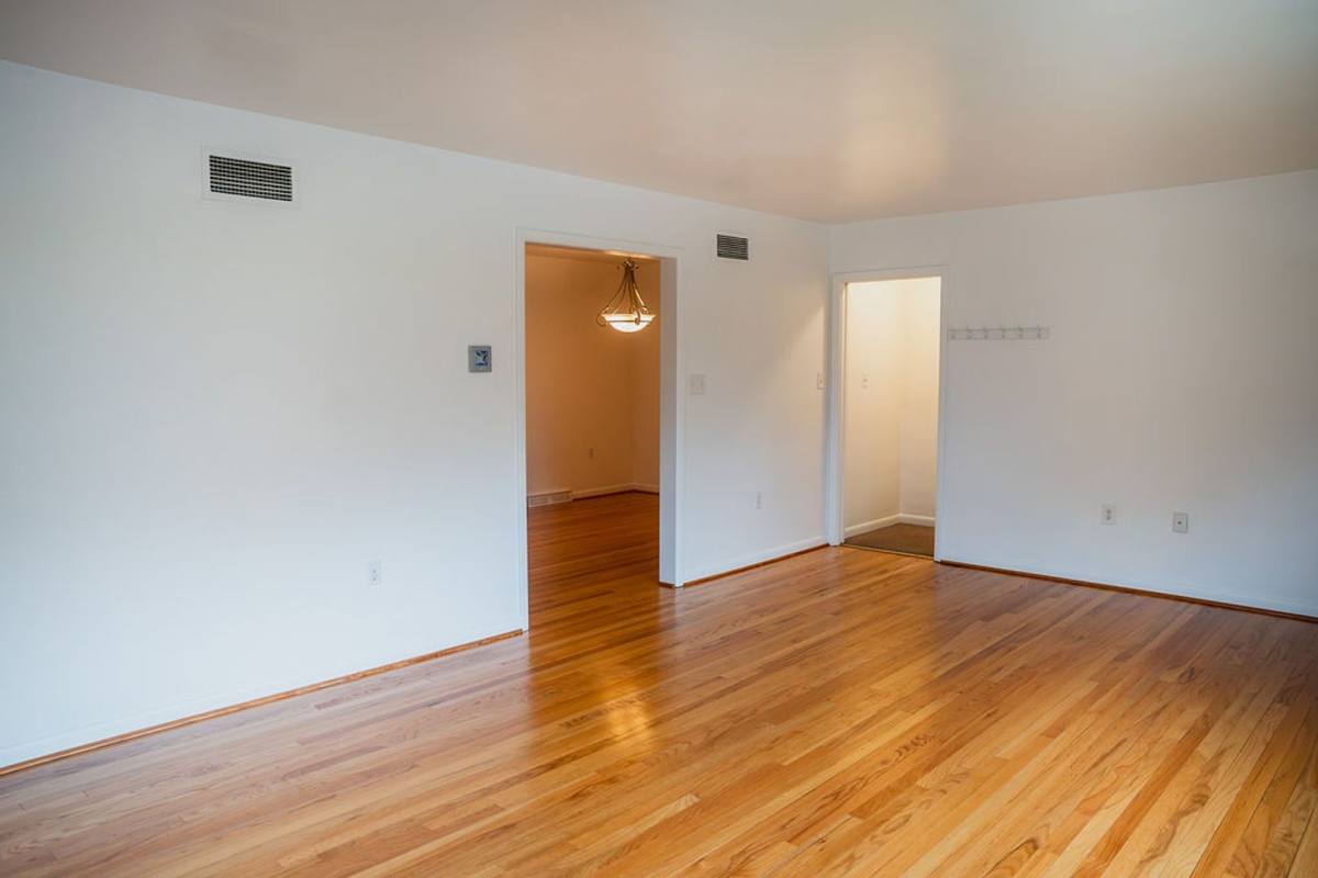 Apartment for rent at 814 N St Lucas, Allentown, PA 18104