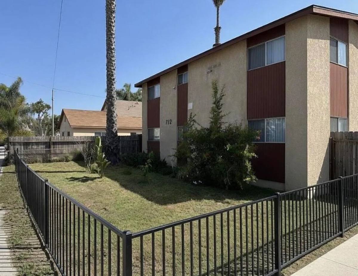 Apartment for rent at 712 S G St, Oxnard, CA 93030