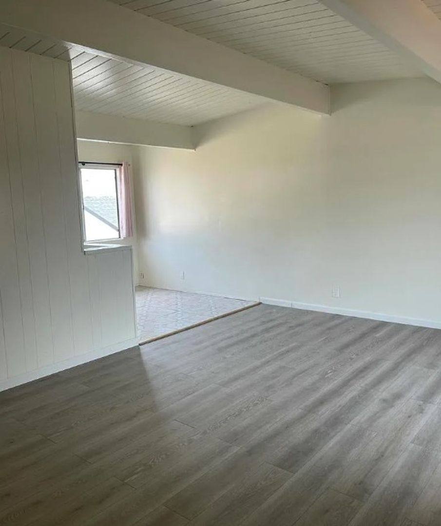Apartment for rent at 712 S G St, Oxnard, CA 93030