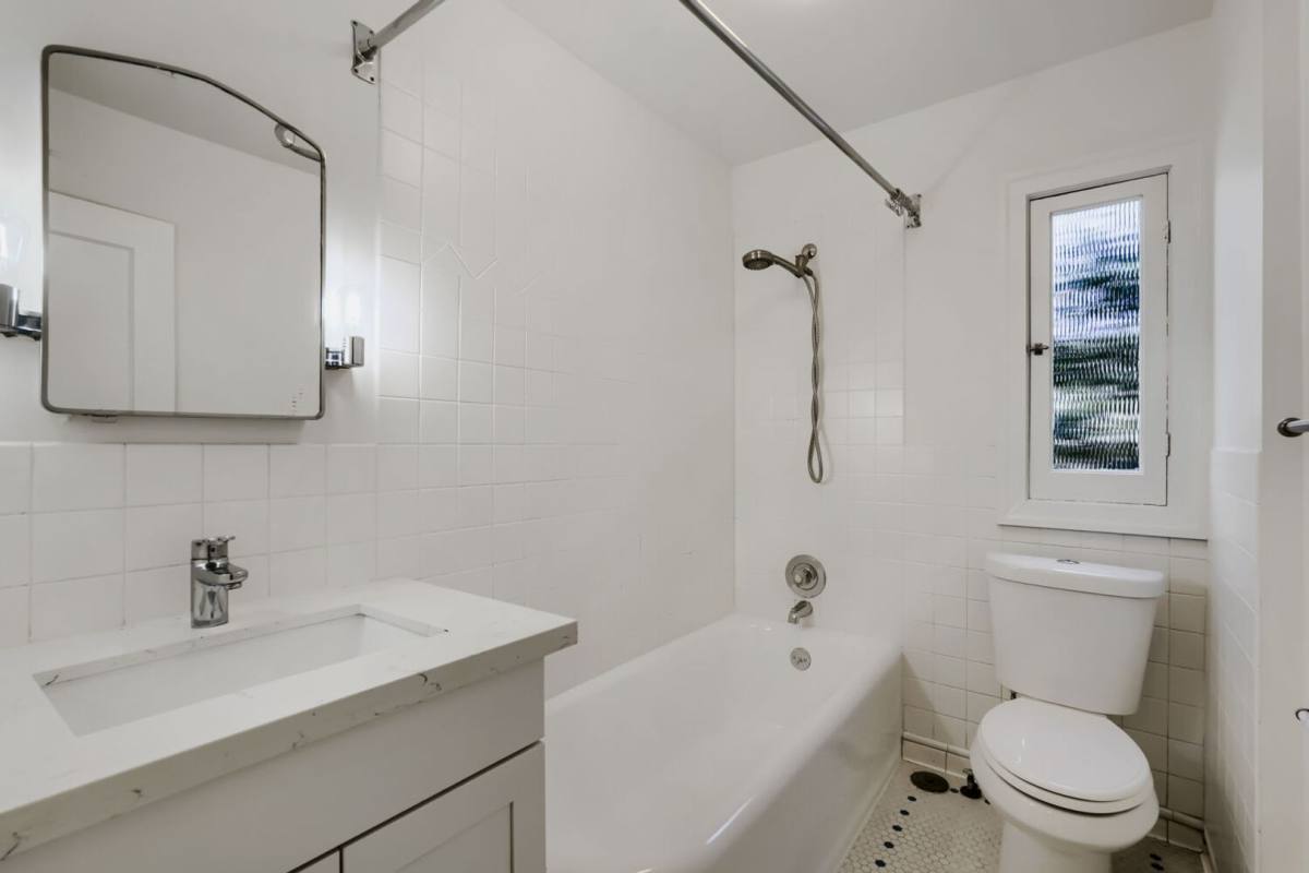 House for rent at 2552 57th Ave SW, Seattle, WA 98116