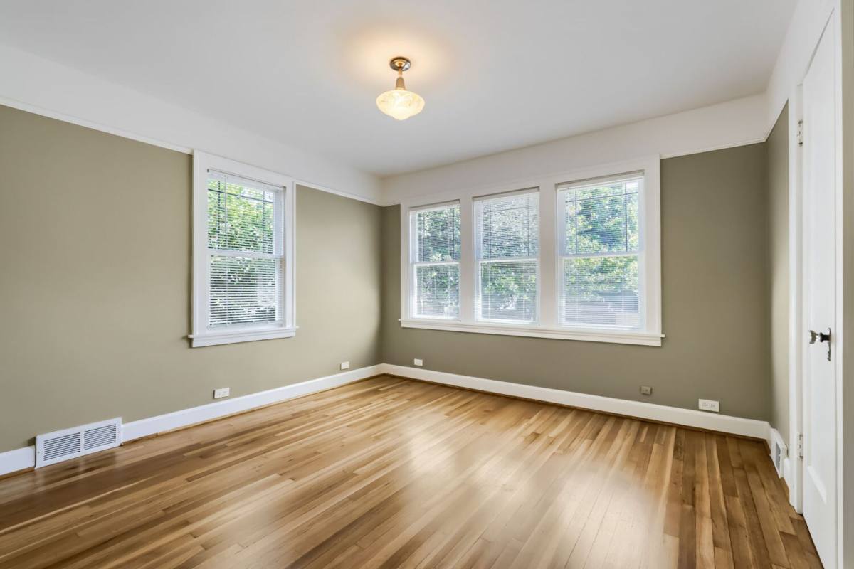 House for rent at 2552 57th Ave SW, Seattle, WA 98116