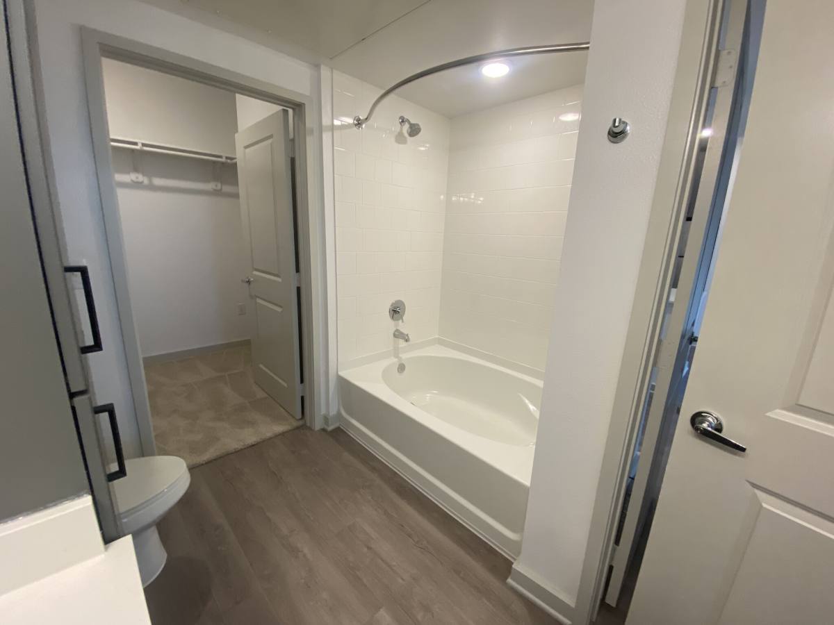 Apartment for rent at 2670 S Aw Grimes Blvd, Round Rock, TX 78664