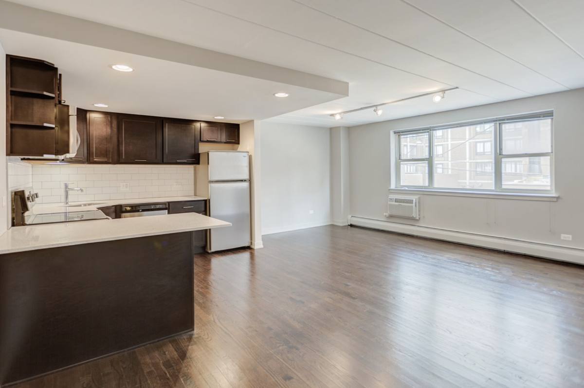 Apartment for rent at 6119 N Kenmore Ave, Chicago, IL 60660