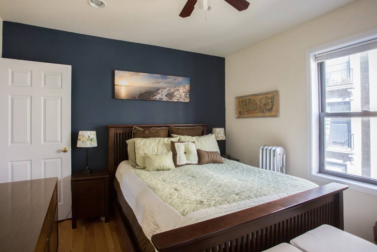 Apartment for rent at 1901 W Wilson Ave, Chicago, IL 60640