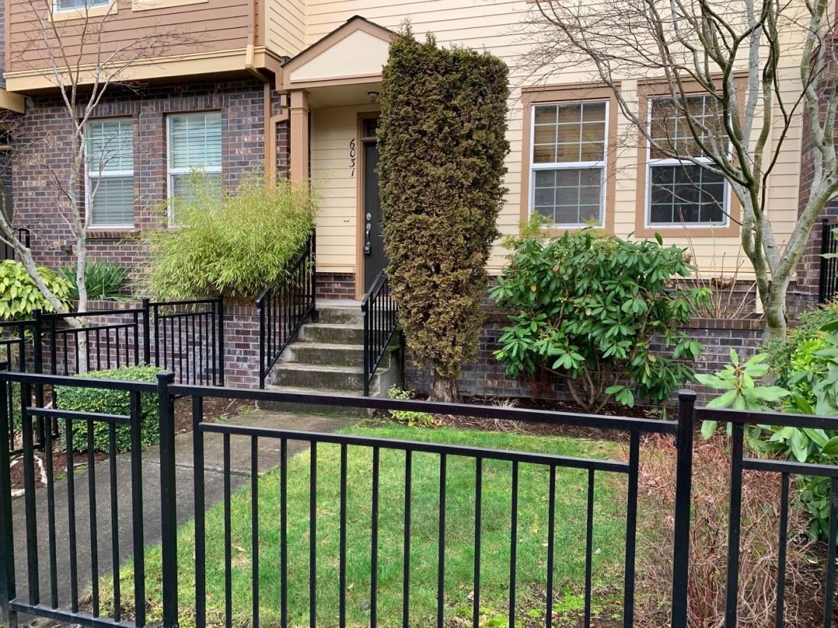 Townhouse for rent at 6031 NE Maidstone St, Hillsboro, OR 97124