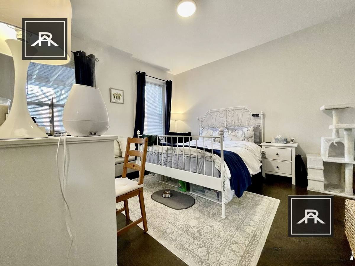 Apartment for rent at 1 Strathmore, Brookline, MA 02445