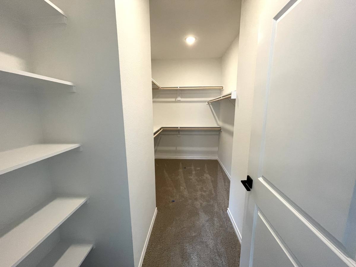 Apartment for rent at 2501 Niles Dr, Leander, TX 78641